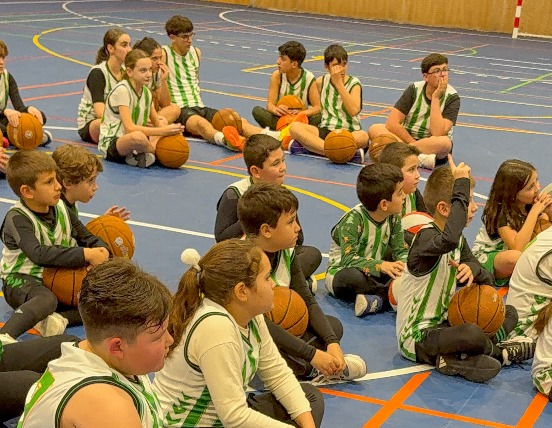 Escuela - La Algaba / Victor Mateo