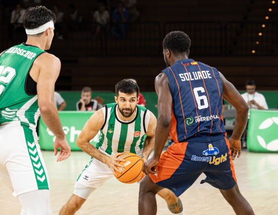 J2 - Real Betis Baloncesto - Grupo Ureta Tizona Burgos / Antonio Martín